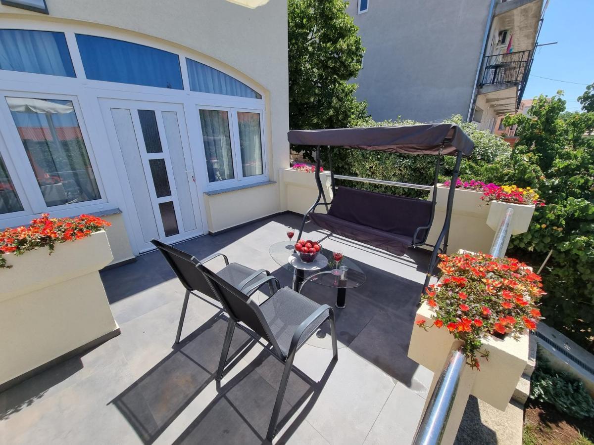 Apartman Lovre Zadar Bagian luar foto